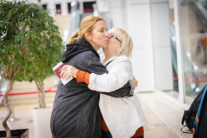 چو از این کویر وحشت به سلامت گذشتی، دیگه بدون بیمه به کانادا نیا!